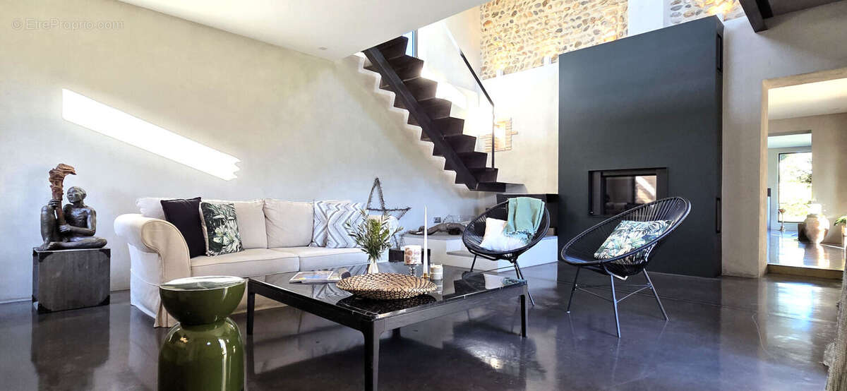 Maison à TULETTE