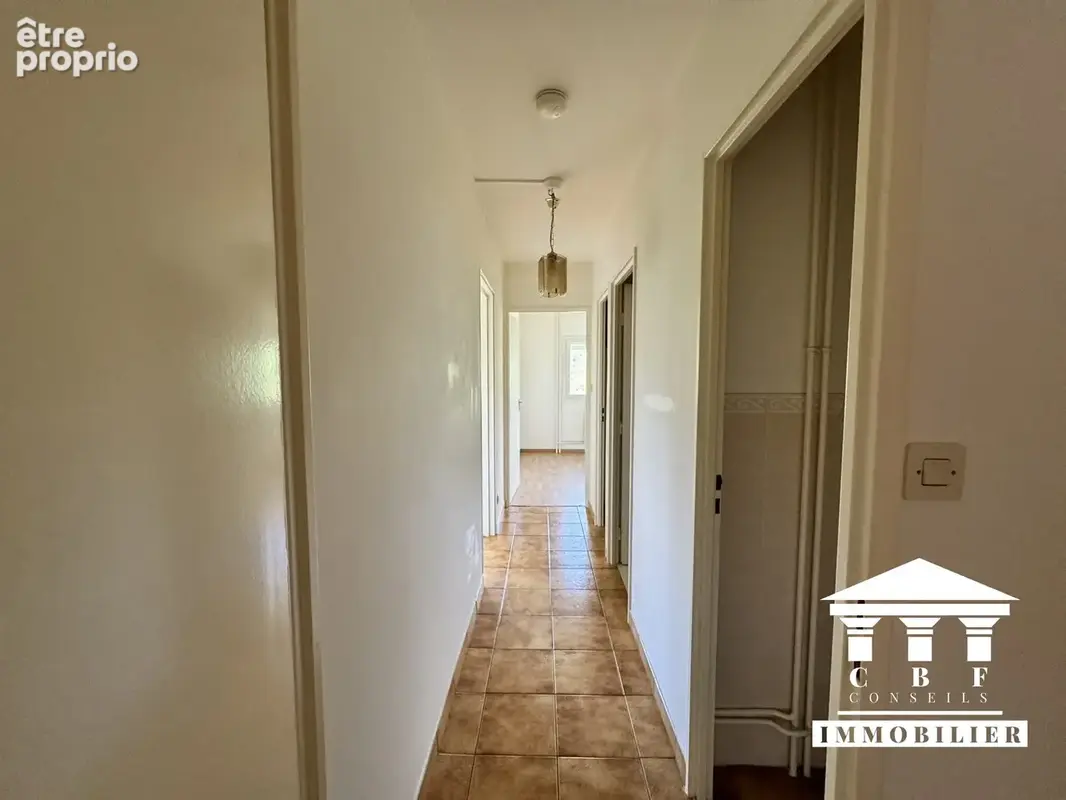 Appartement 61 m² à Le Creusot  - photo 5