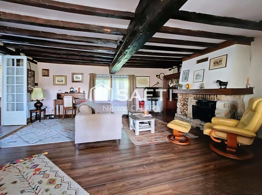 Photo 2 - Maison à L'ABERGEMENT-SAINTE-COLOMBE