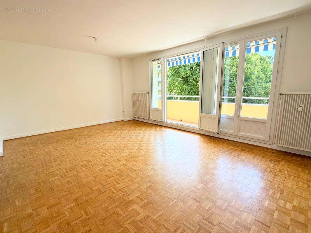 Appartement à FRANCHEVILLE