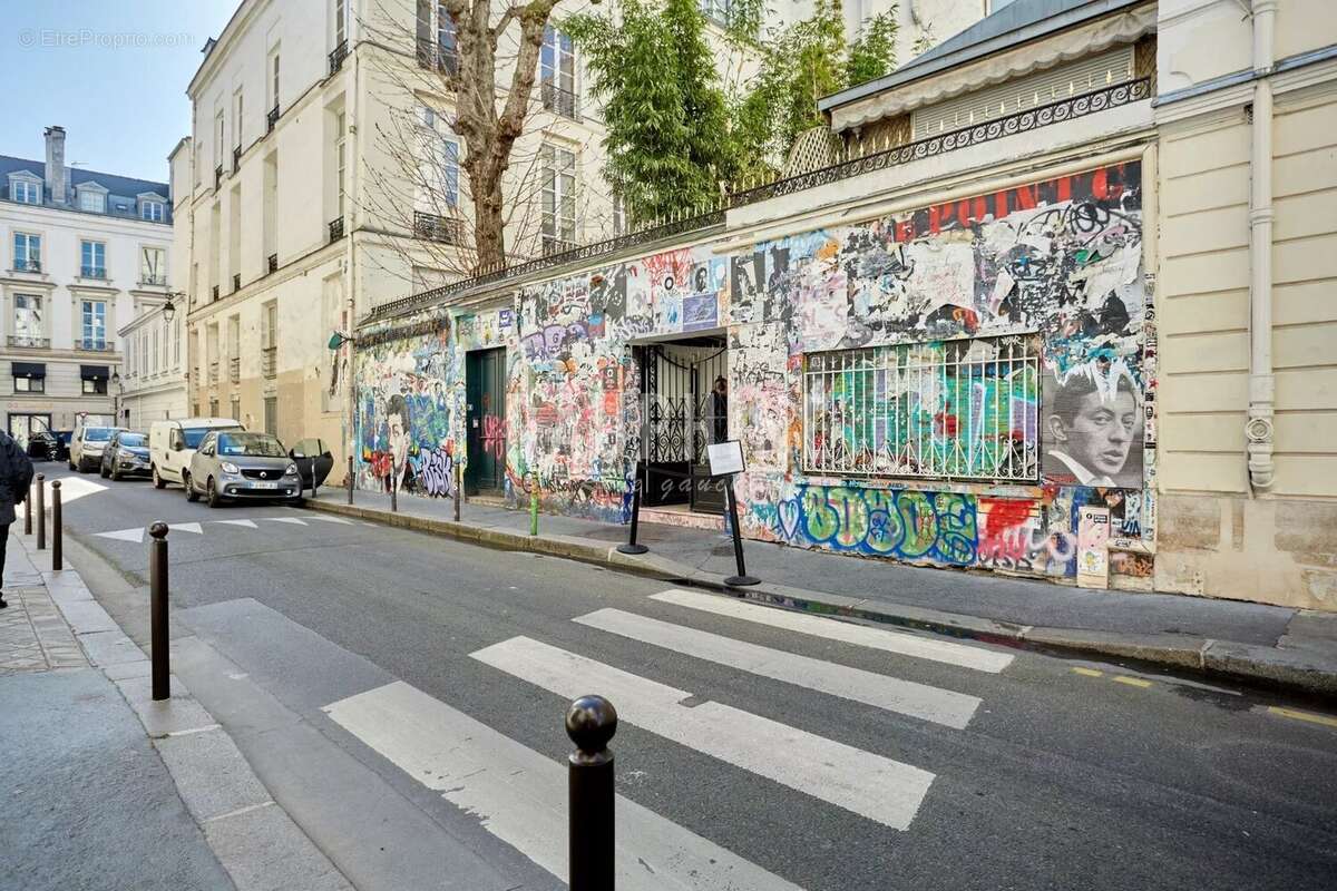 Appartement à PARIS-7E