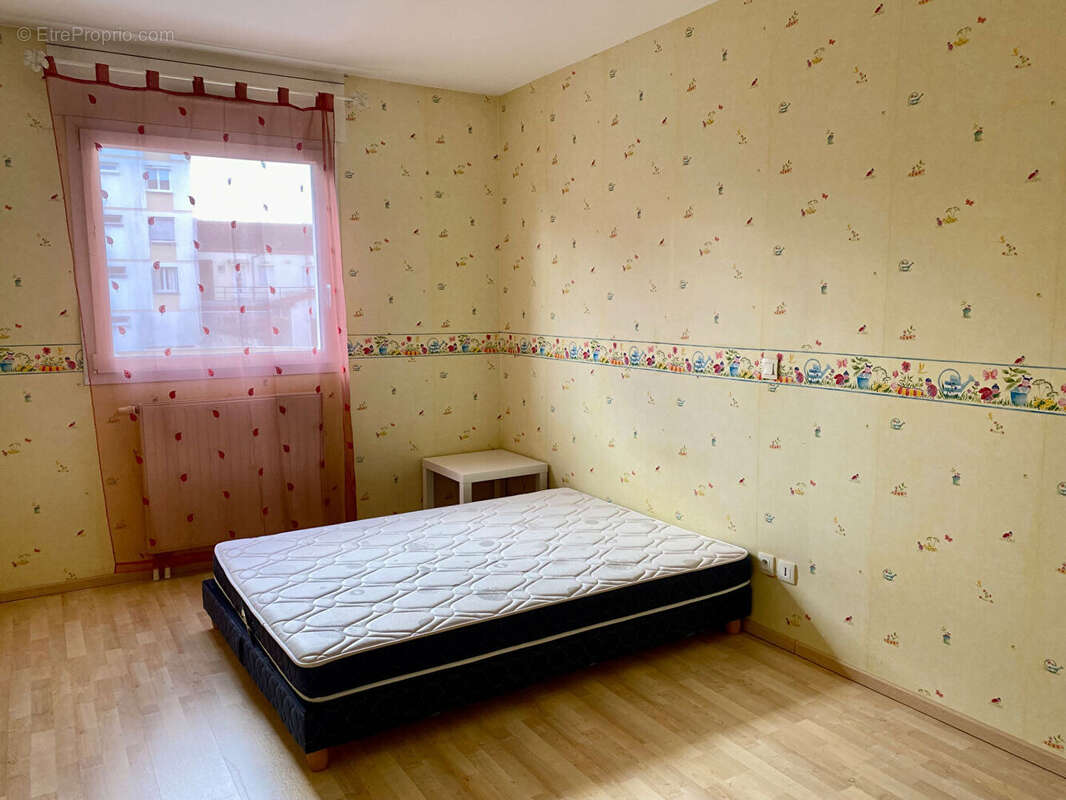 Appartement à MONTCEAU-LES-MINES