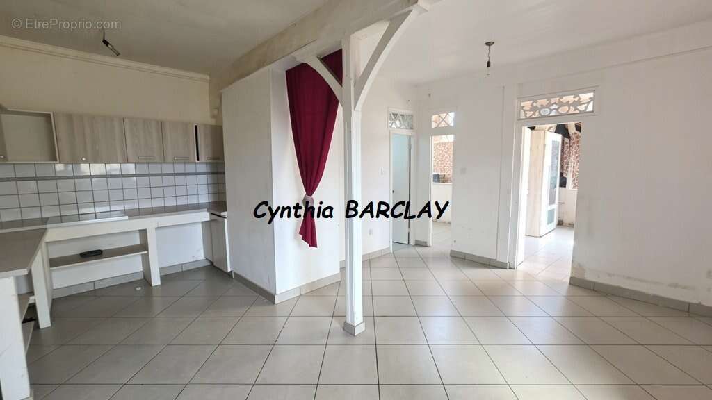 Appartement 182 m² à Fort-De-France  - photo 3
