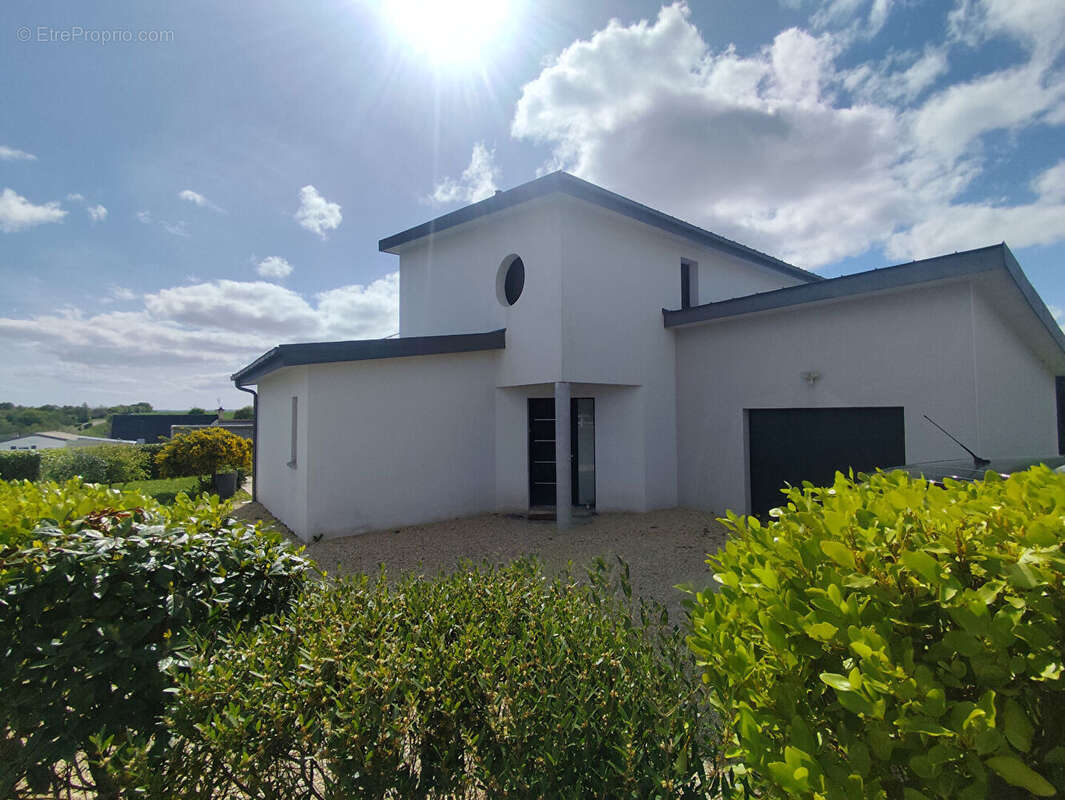 Maison contemporaine 121 m2 Saint-Ségal - photo 3