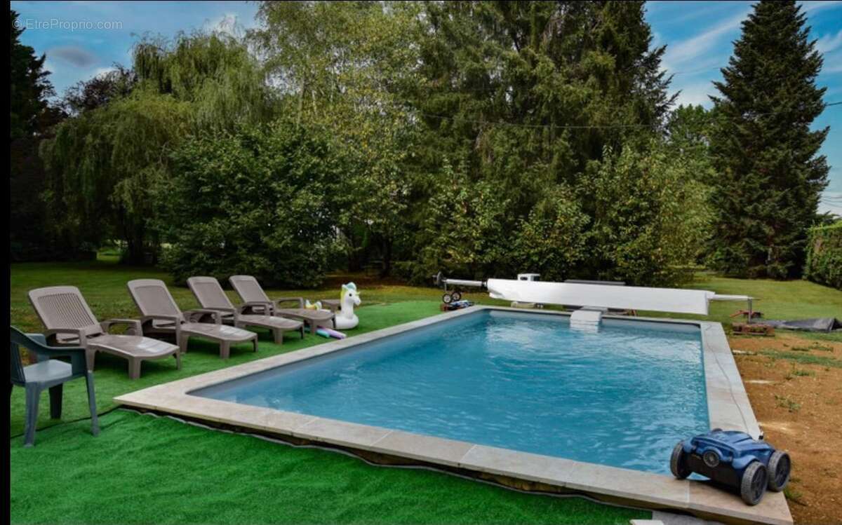 Maison à TERRASSON-LAVILLEDIEU