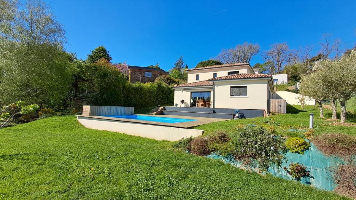 Maison à CASTANET-TOLOSAN