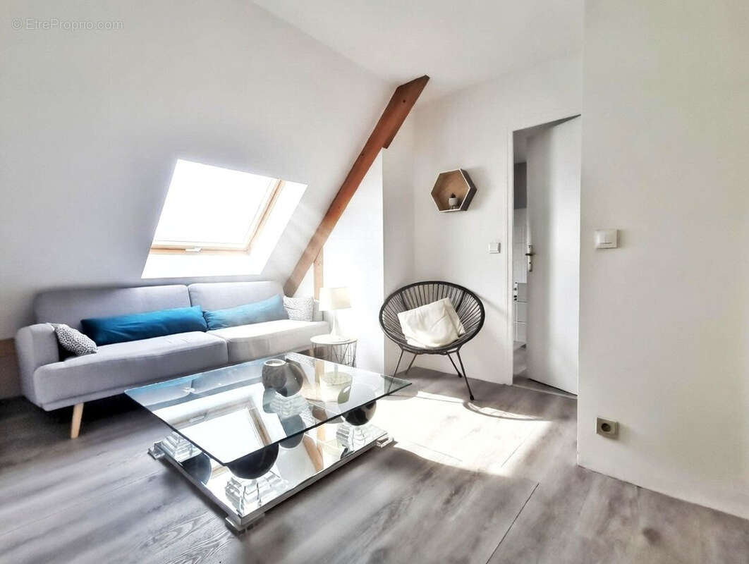 Maison à MAGNY-LES-HAMEAUX