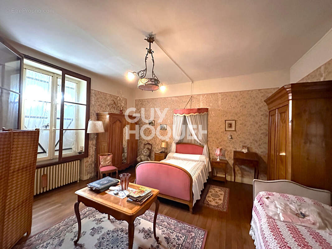 Maison à JAUNAY-CLAN