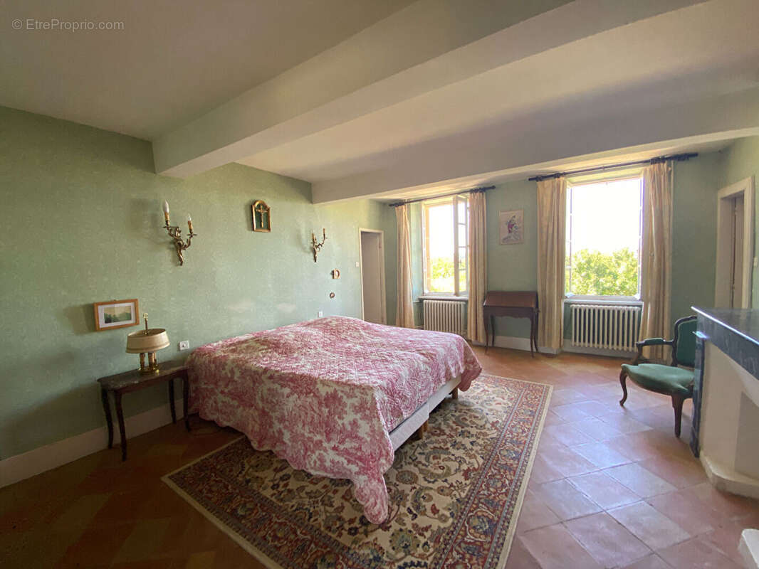 Propriété avec dépendances sur 2,5 ha - photo 13