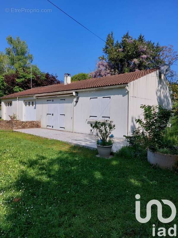 Photo 2 - Maison à SAINT-GEORGES-DE-POINTINDOUX