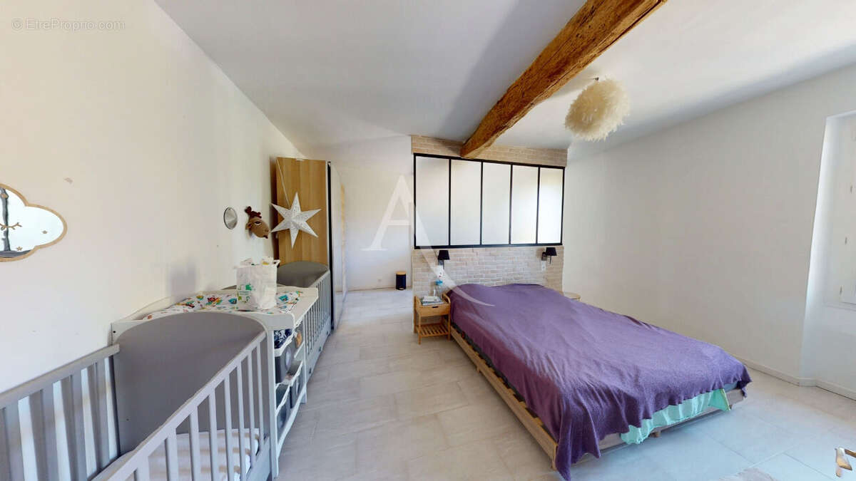 Maison Daux 4 pièce(s) 152 m² sur 336 m² de terrain - photo 6