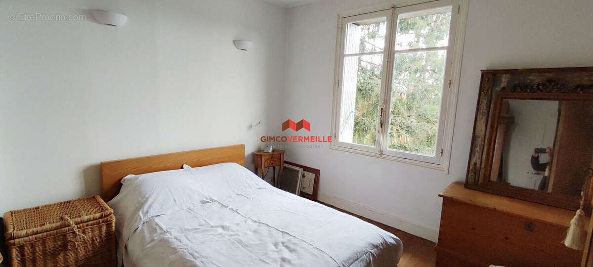 Appartement à LA CELLE-SAINT-CLOUD