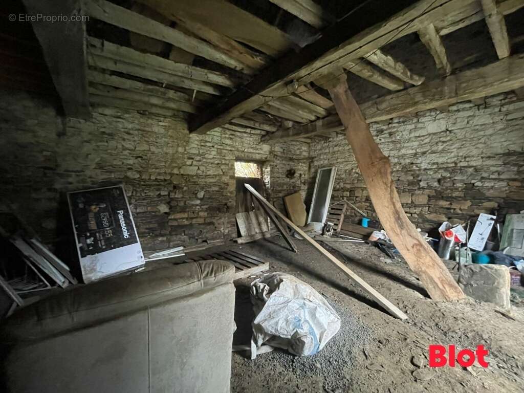 Maison à SAINT-SULPICE-DES-LANDES