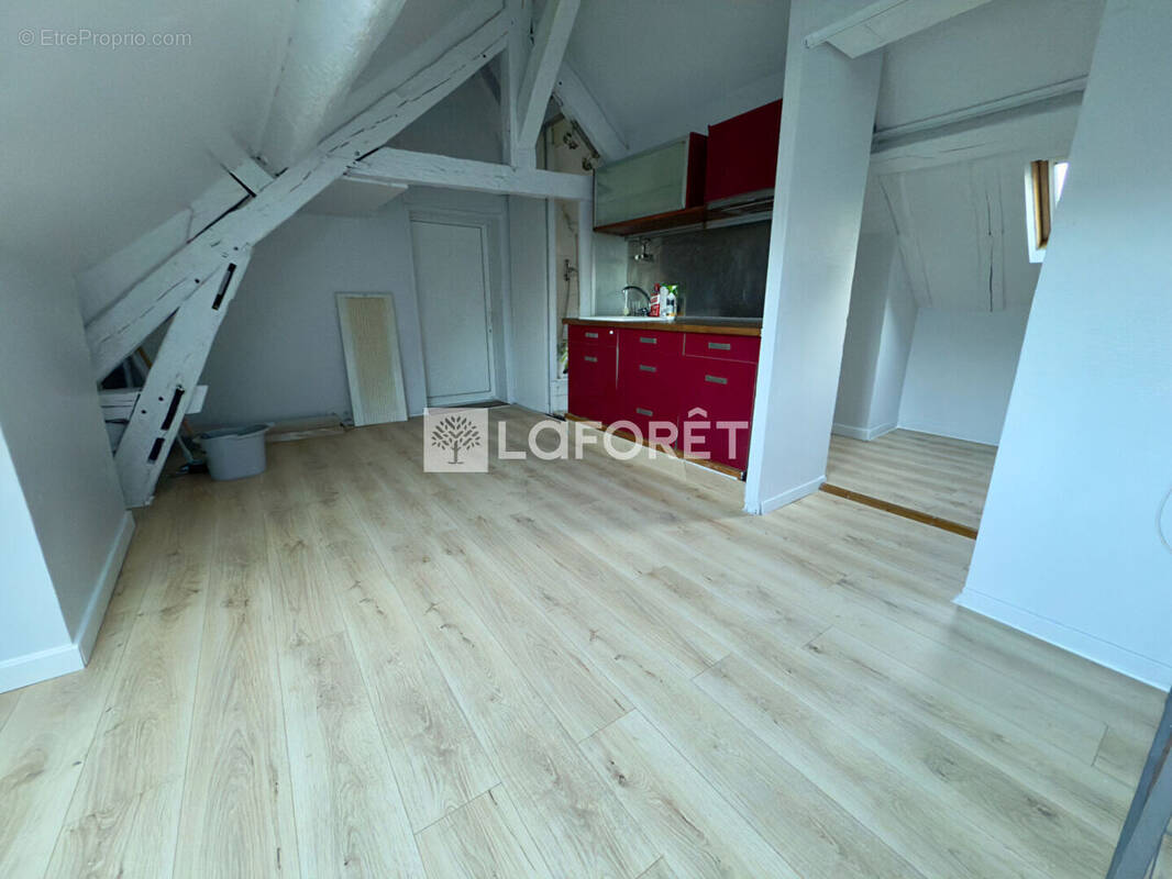 Appartement à CORBEIL-ESSONNES