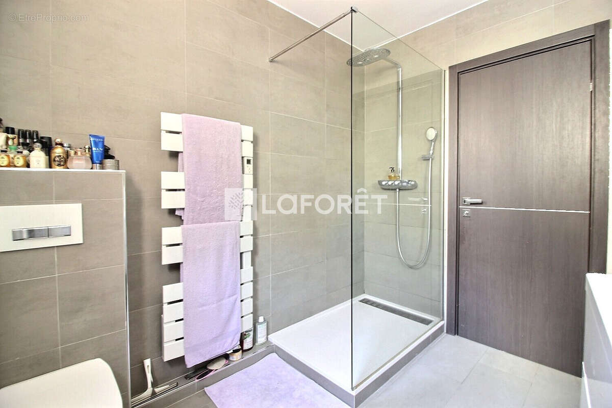 Maison à LA GARENNE-COLOMBES