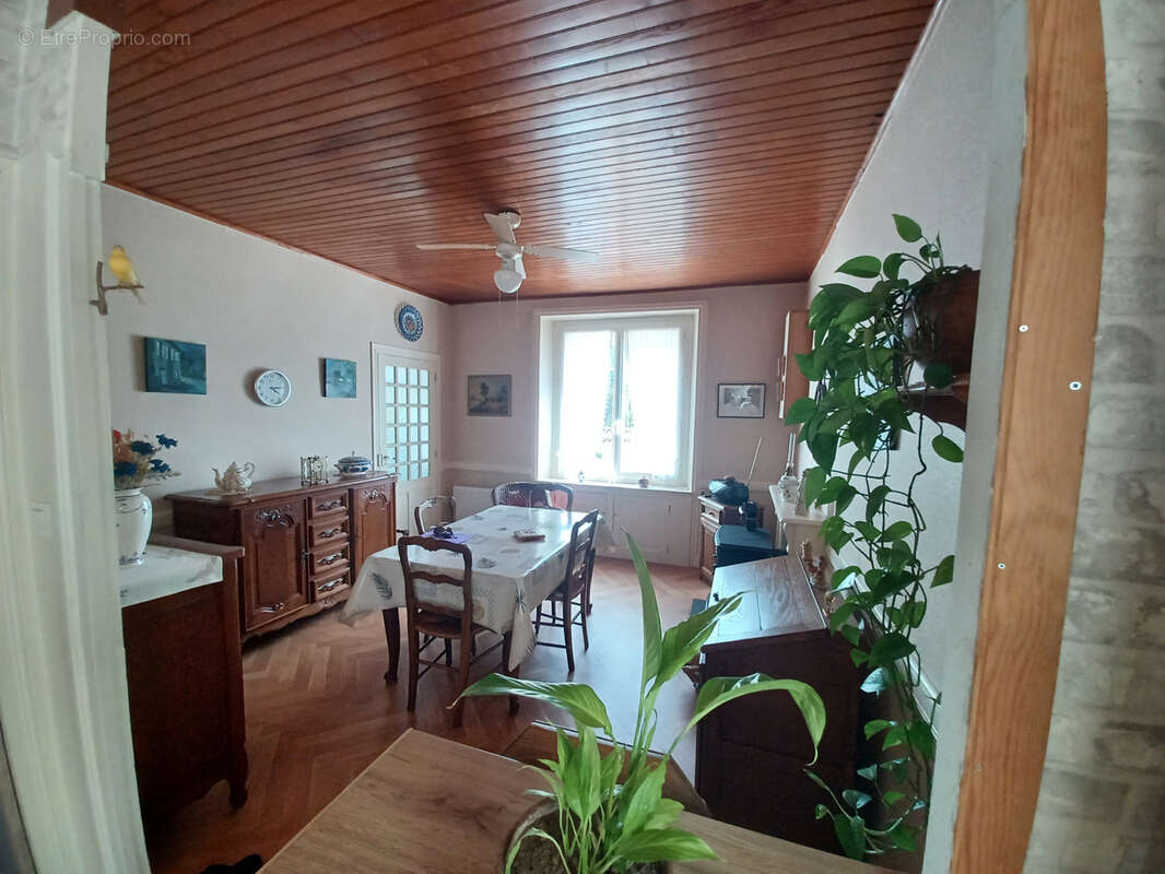 Maison à SAINT-MARTIN-VALMEROUX