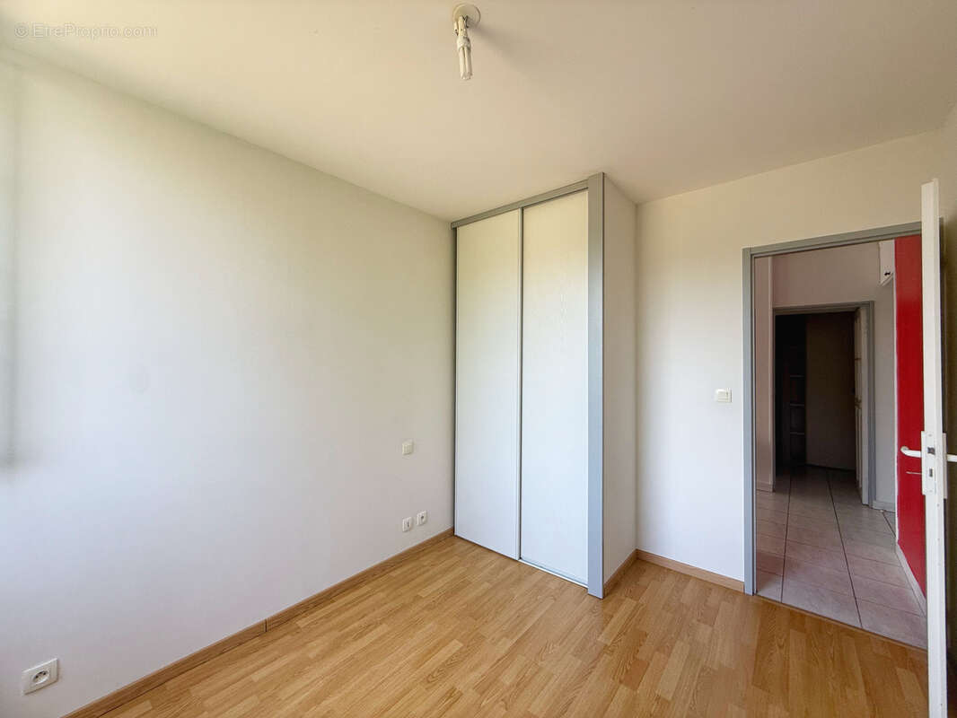 Appartement T3 avec balcon et place de parking - photo 12