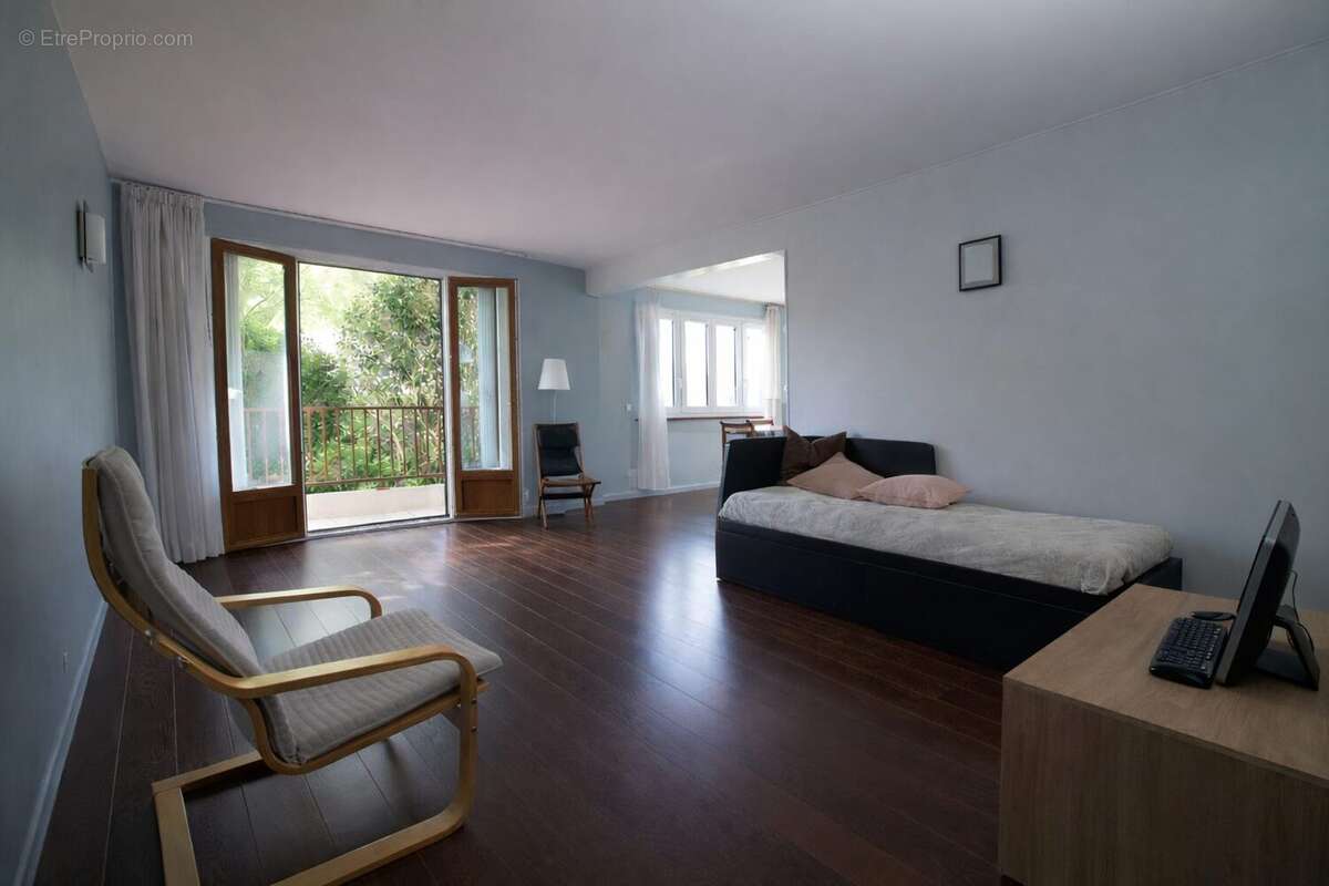 Appartement à LIVRY-GARGAN
