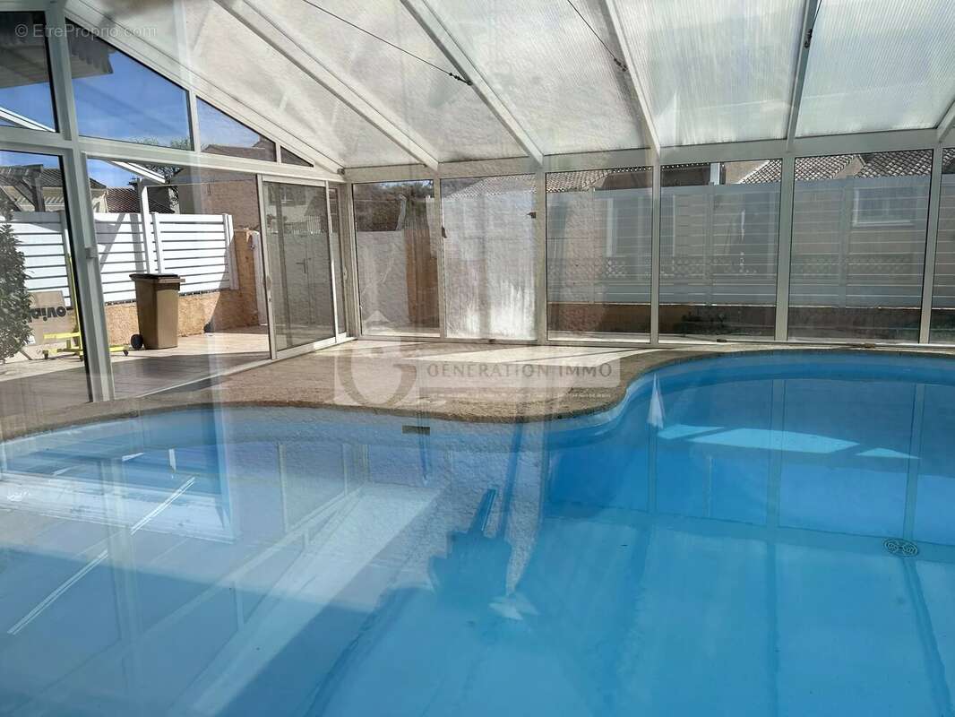 Maison à SAINT-MARTIN-DE-CRAU