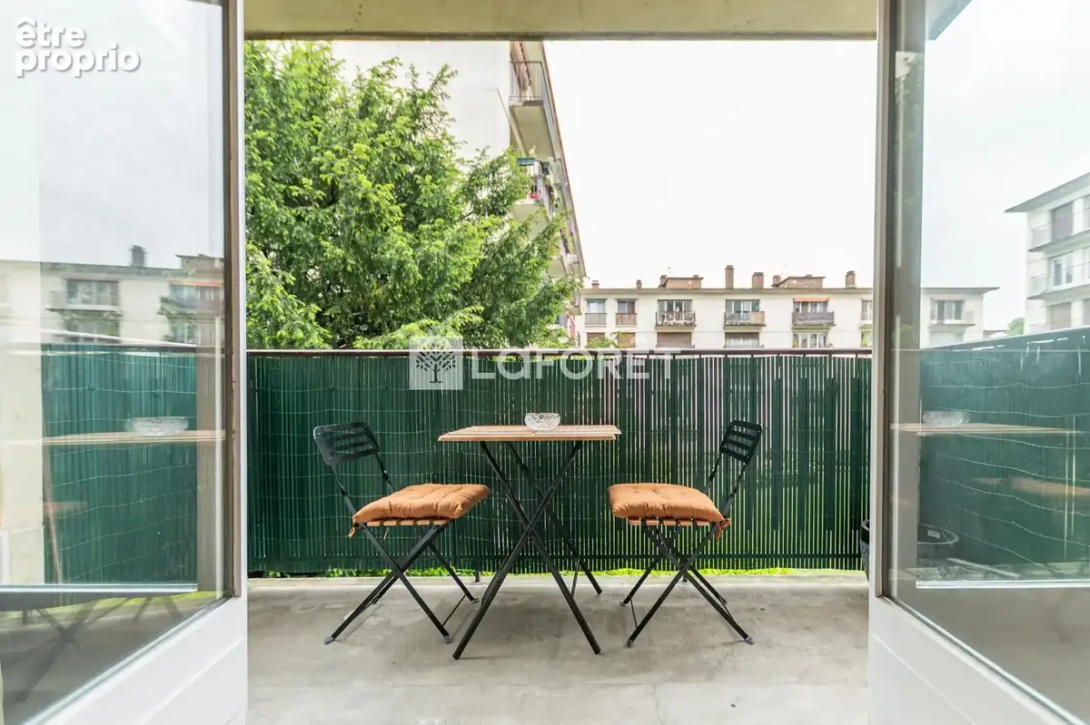 Saint Cloud 2P 53 m², balcon - photo 2