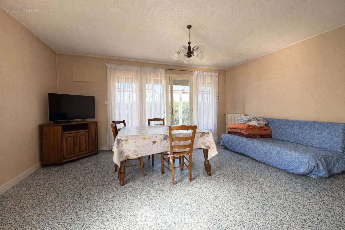 Toutes les fenêtres sont en double vitrage - Maison à ATHIES-SOUS-LAON