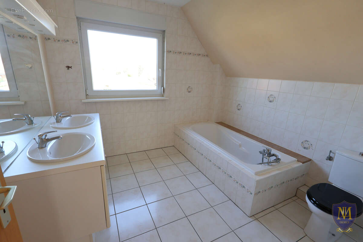 Knoeringue au calme belle maison 125m2 sur 7,61 ares - photo 7
