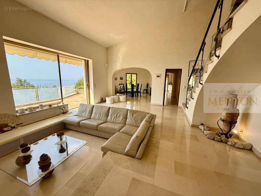 Maison à ROQUEBRUNE-CAP-MARTIN