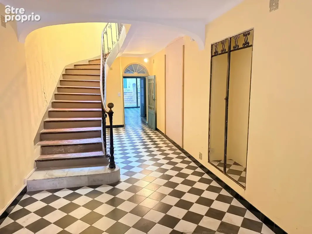 Roquebrune-sur-argens   authentique maison de maître au cœur du village - photo 4