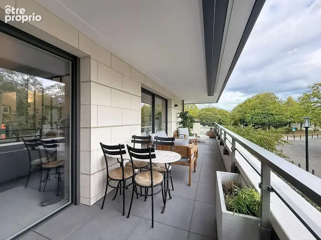 Montigny-le-Bretonneux (Le Village) — Appartement d’exception & terrasse sans vis-à-vis - photo 10