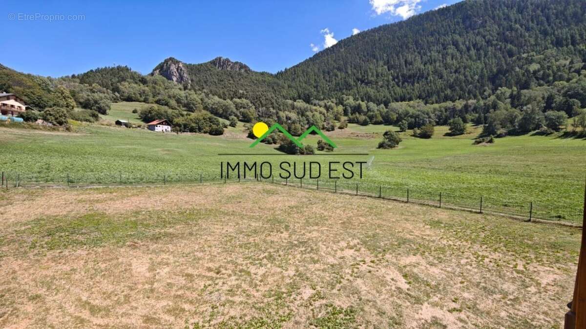 Maison + grange + terrain plat constructible - photo 3
