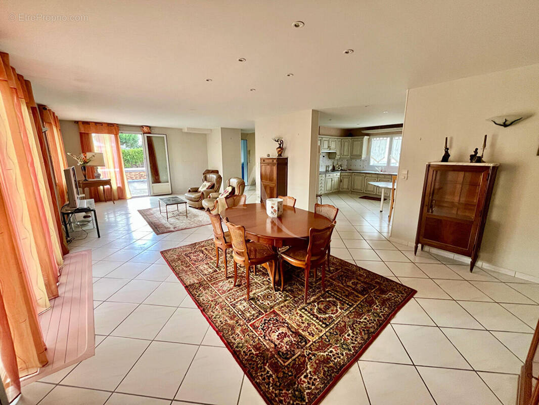 Appartement à LA FERTE-SOUS-JOUARRE