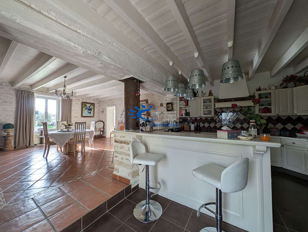 Maison charentaise courcon  278 m² habitable jardin - photo 4