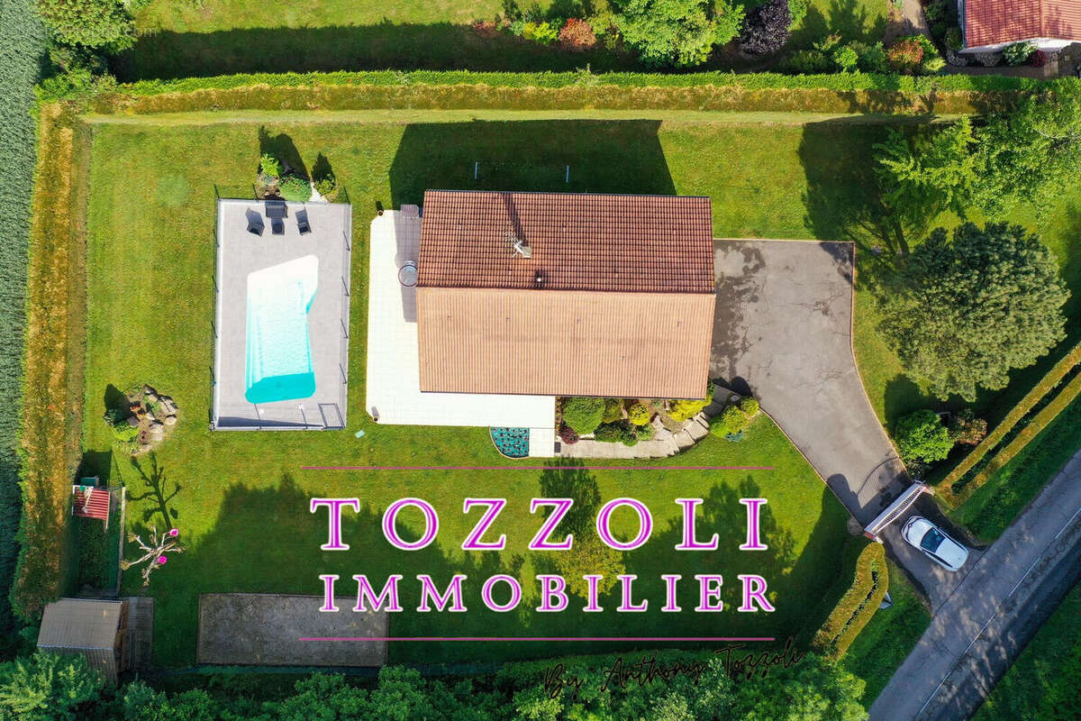 Maison à SAVAS-MEPIN