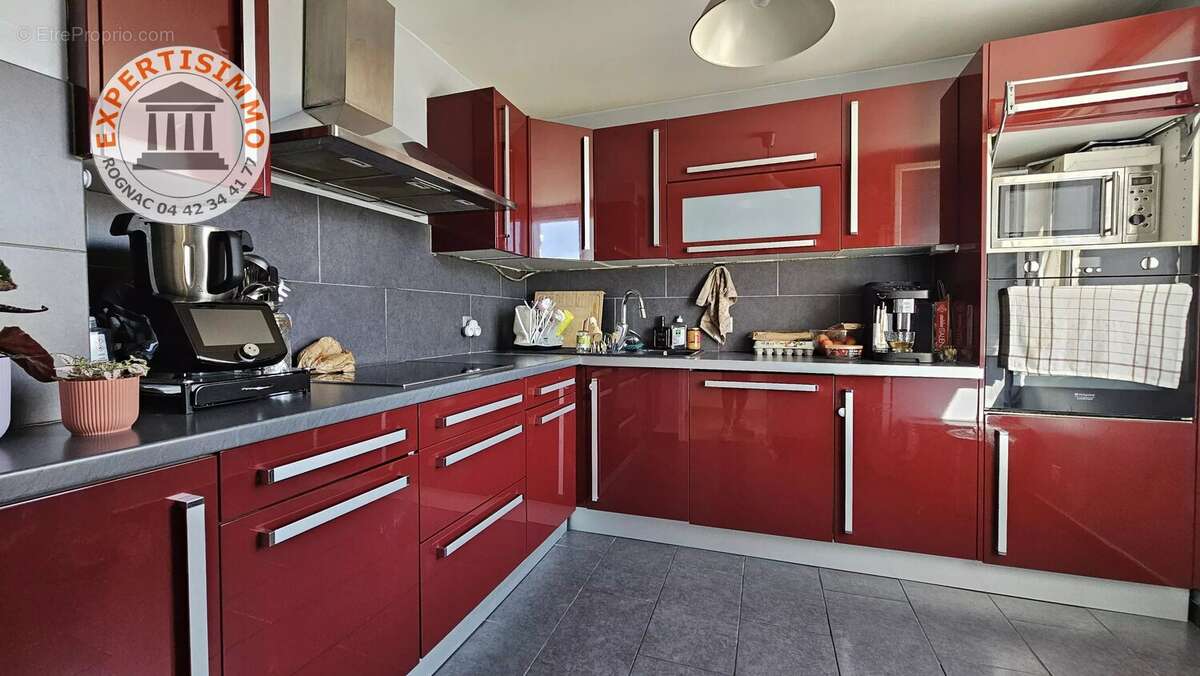 Appartement à ROGNAC