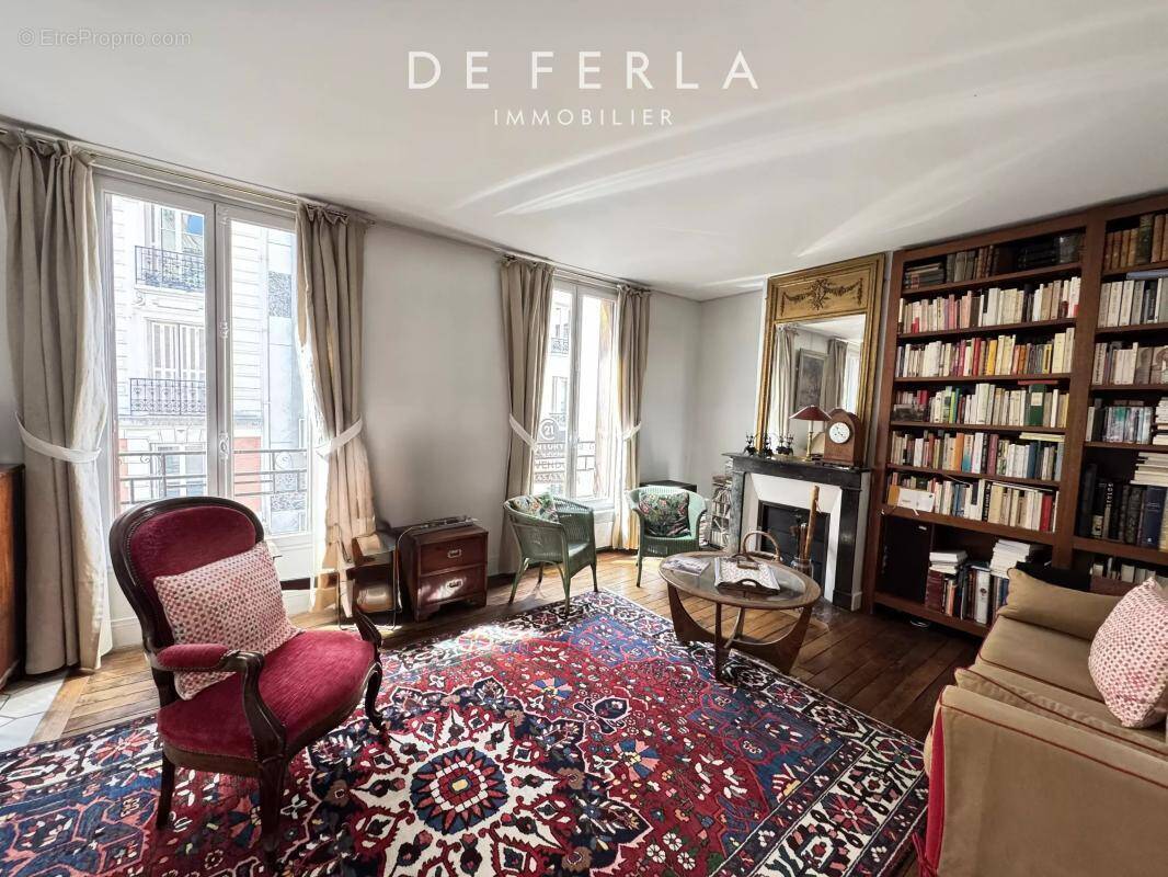 Appartement à PARIS-14E