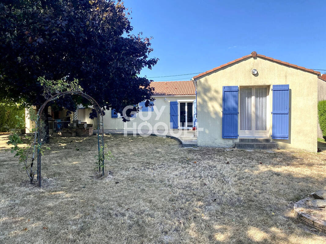 Maison à LA HAIE-FOUASSIERE