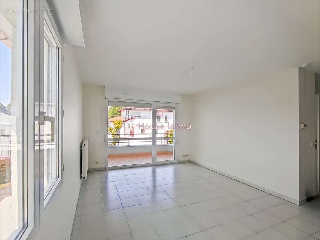 Appartement à SAINT-MARTIN-DE-SEIGNANX