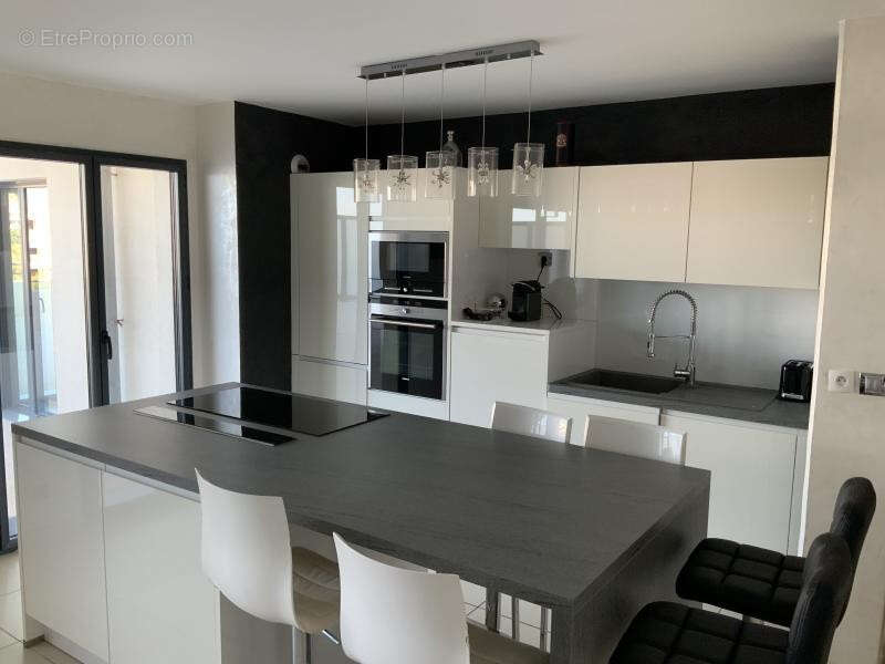 Appartement à MARSEILLE-8E