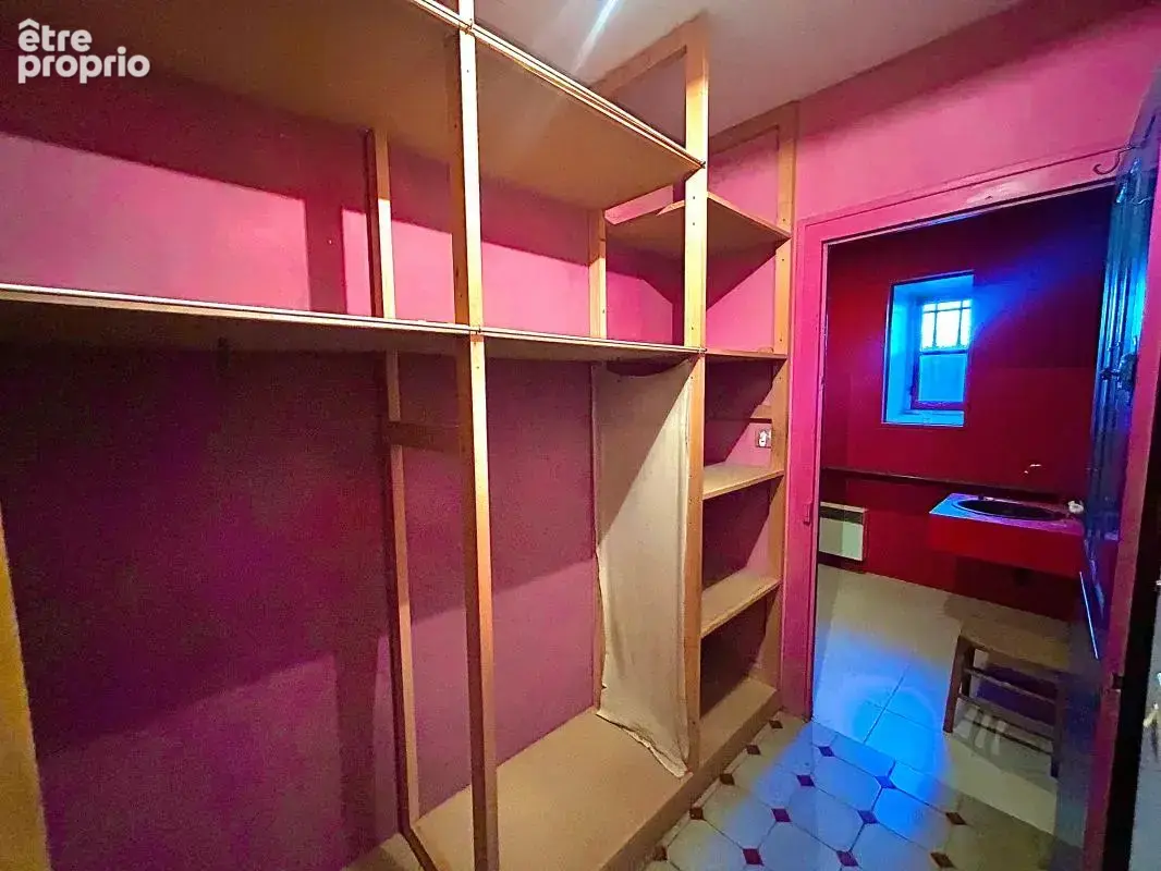 Opportunité rare pour professionnels — Bâtiment de caractère de 450 m² sur 3 niveaux avec jardin de 1 000 m² - photo 13