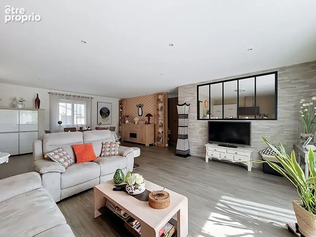 maison AIXE-SUR-VIENNE 118m²env. - photo 5