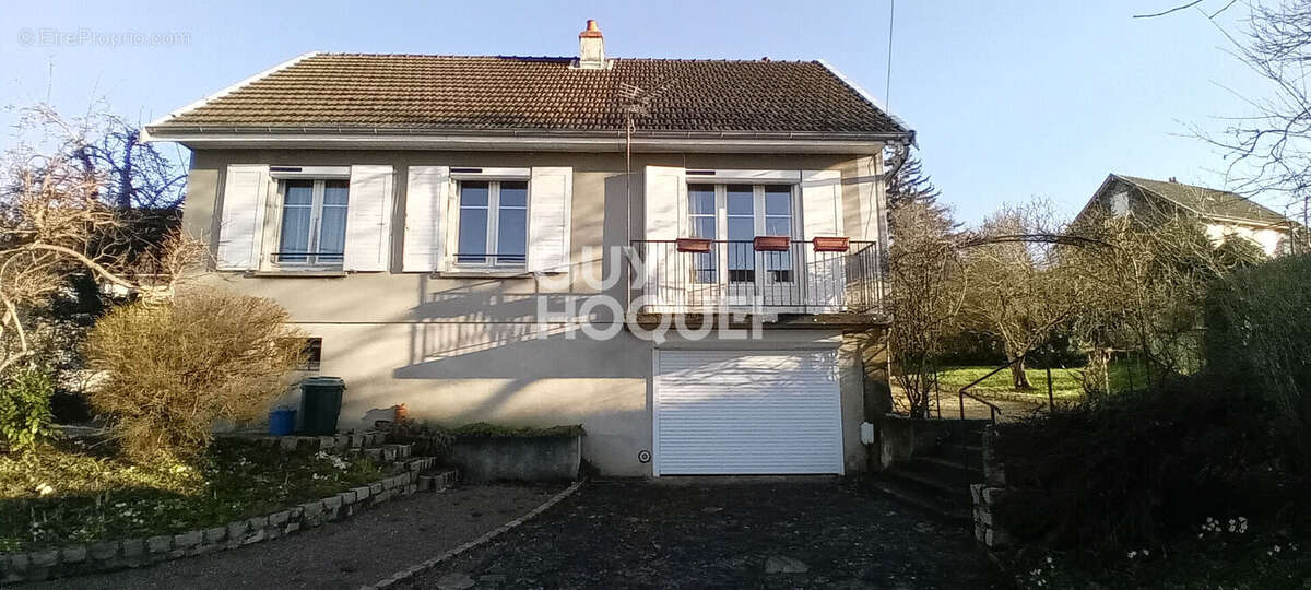 Maison à AUTUN