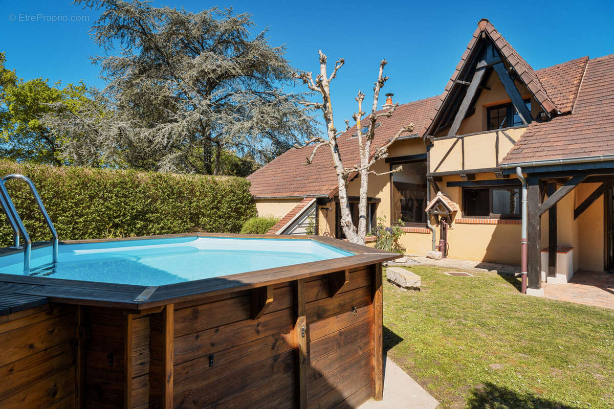 Maison à COSNE-COURS-SUR-LOIRE