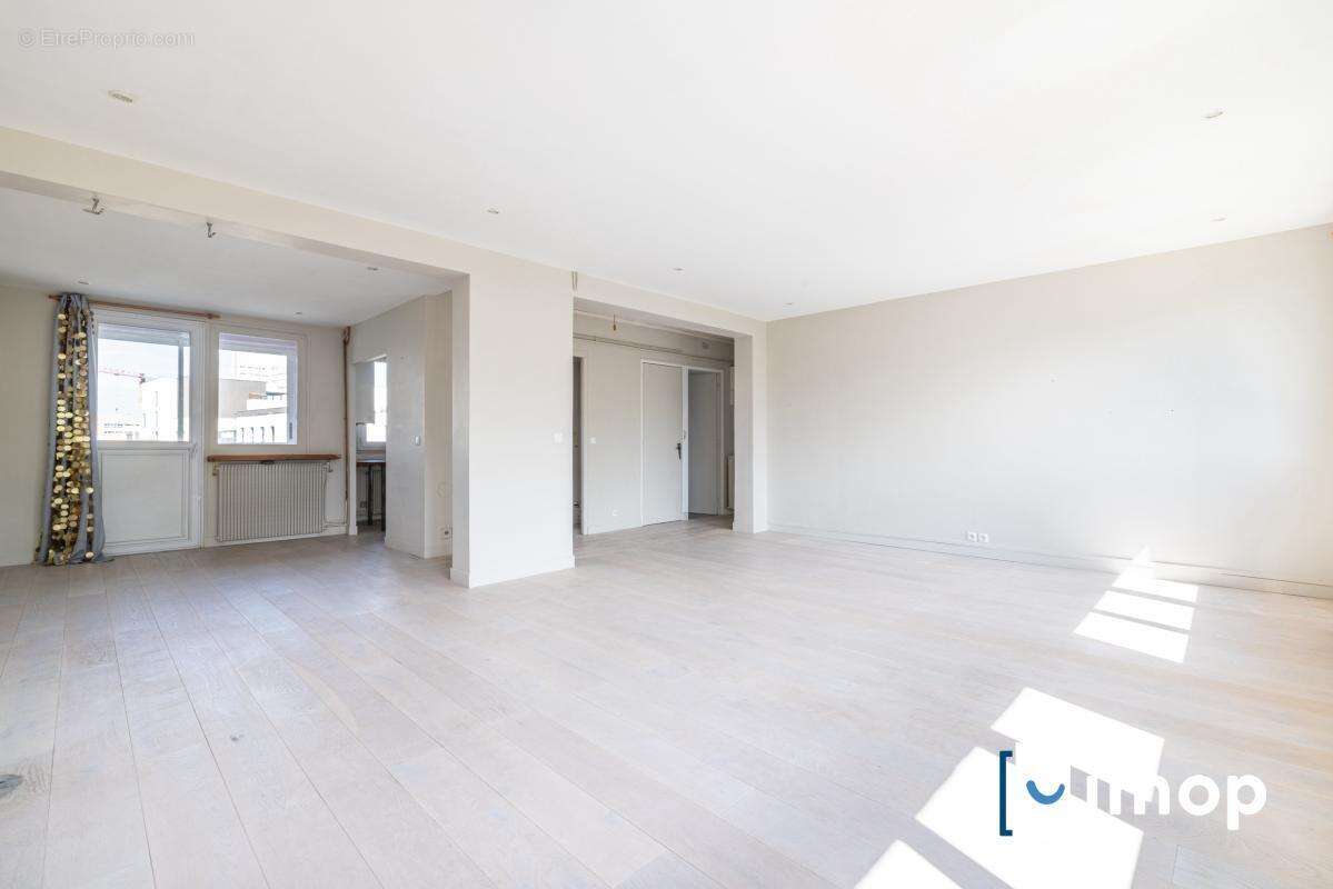 Aubervilliers – 70m² lumineux 3 pièces avec box et cave, à 7 min métro 12 et 7 - photo 4