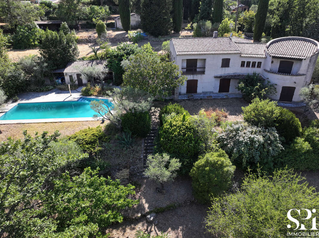 Maison à SOLLIES-VILLE