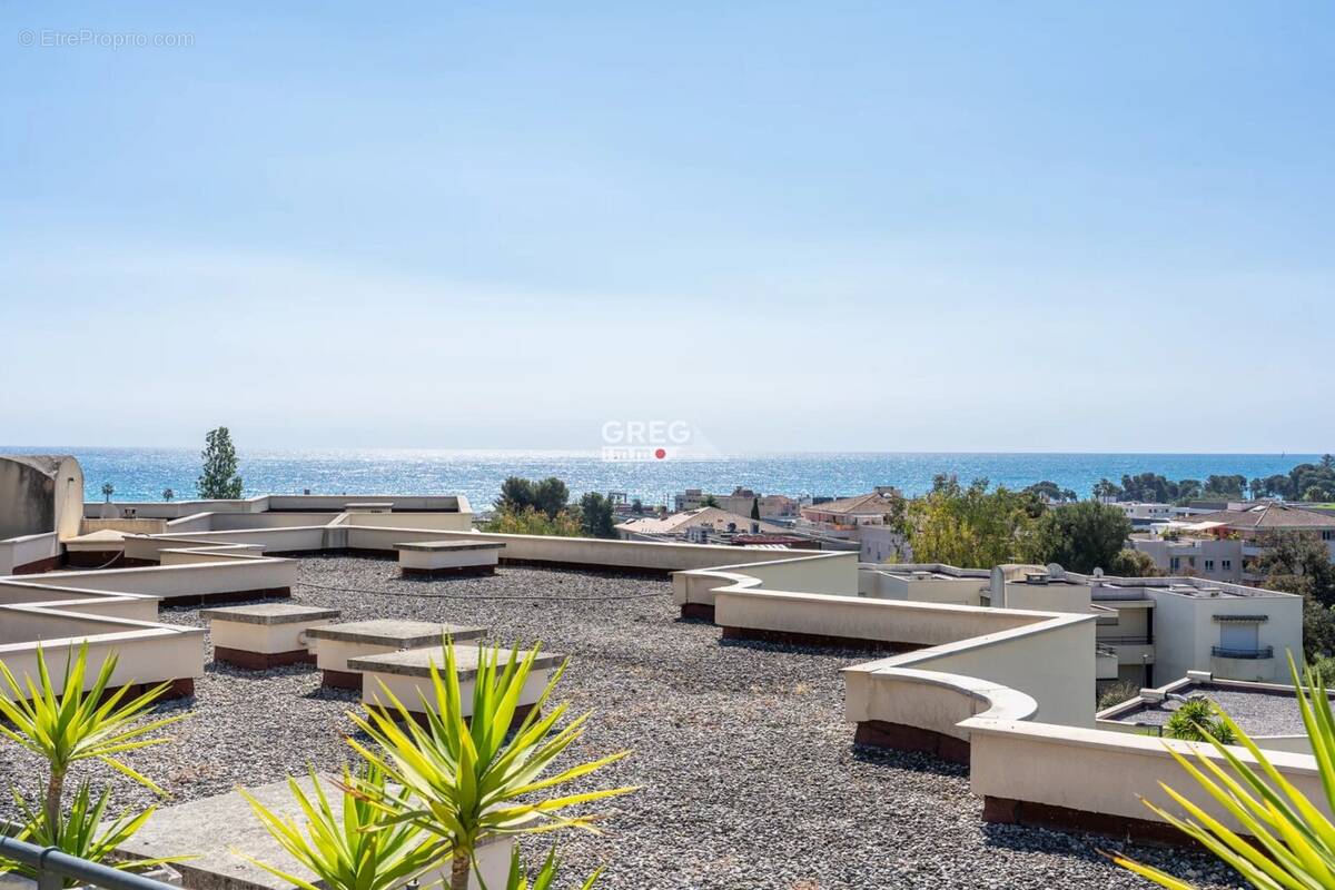 Appartement à VILLENEUVE-LOUBET