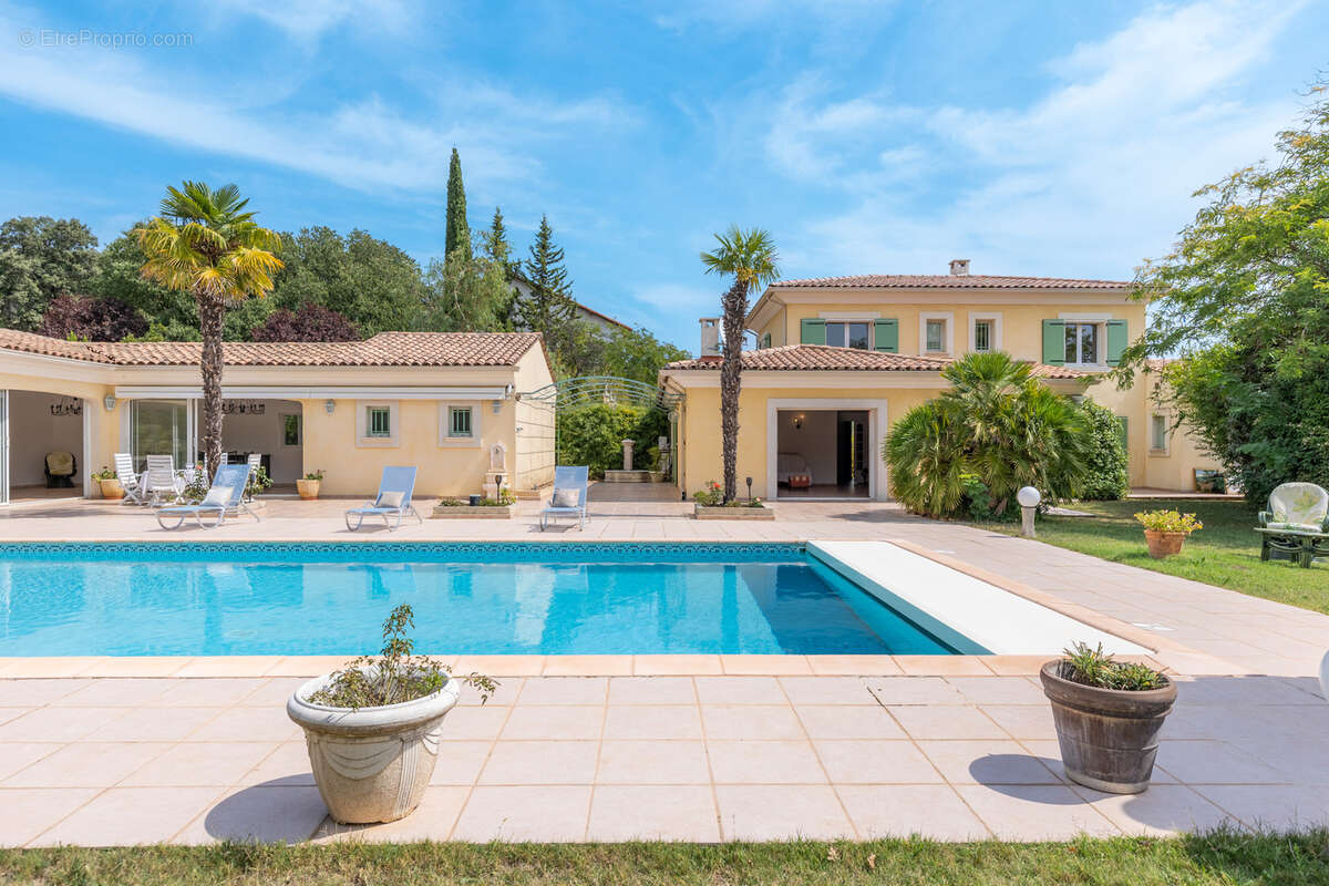 Maison à SAINT-ANTONIN-DU-VAR