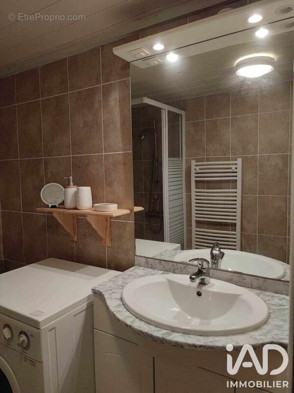 Appartement 45 m² à Cazaubon  - photo 9