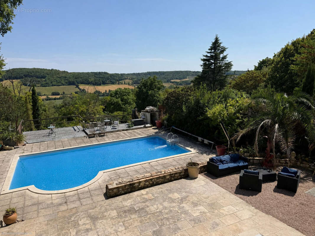 Propriété de caractère - photo 2