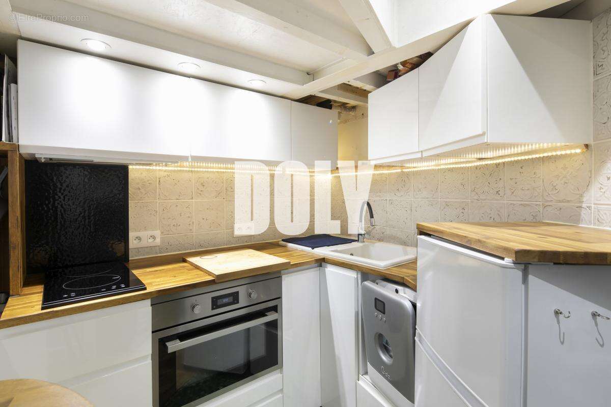 Appartement à PARIS-14E