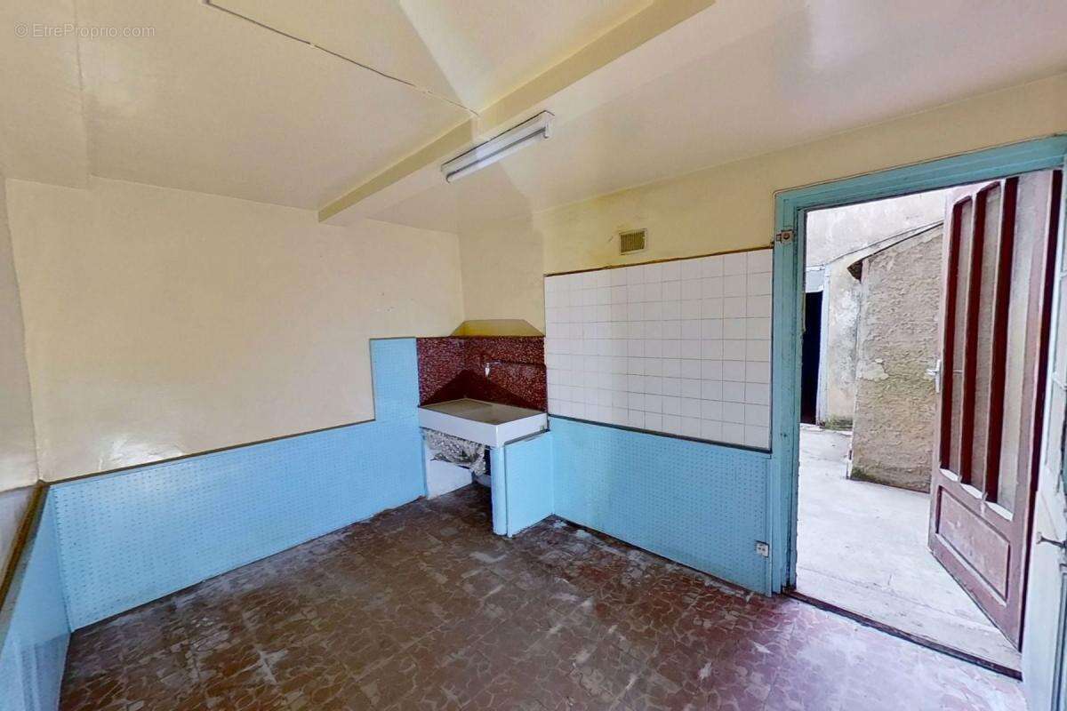 Maison à LEZIGNAN-CORBIERES